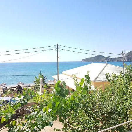 Hotel de apartamente Nafsika 3*