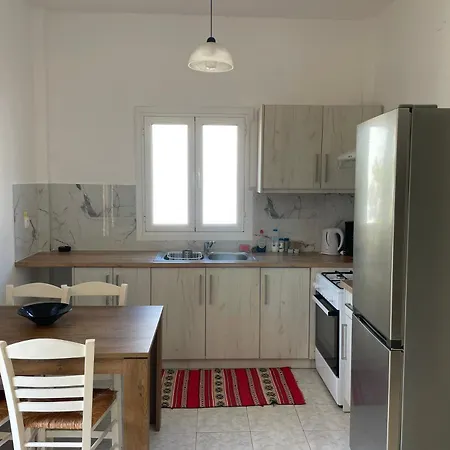 Nafsika Apartahotel 3*