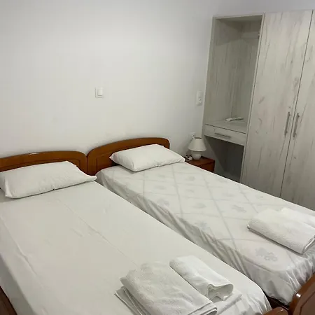 Aparthotel Nafsika *