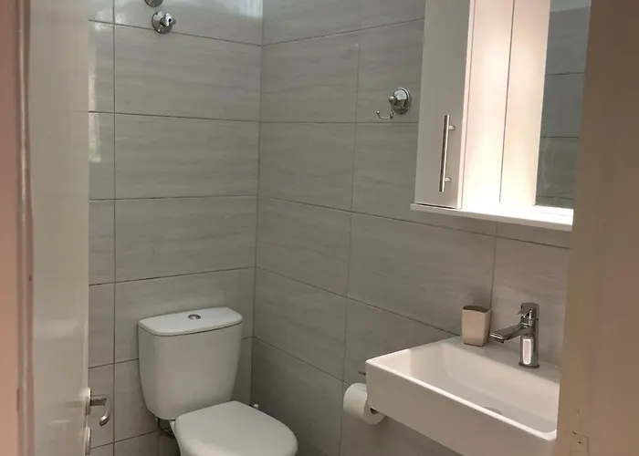 Nafsika 3*