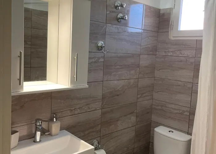 アパートホテル Nafsika